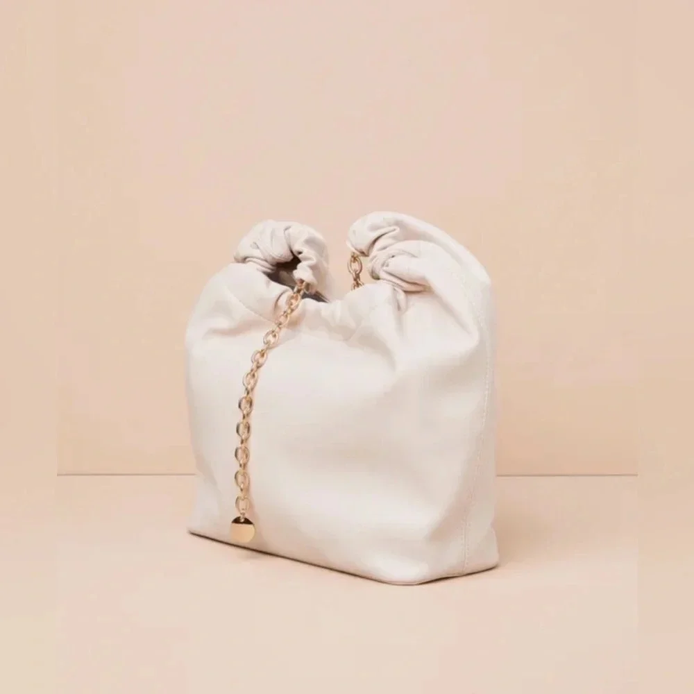 Lulus Busy Beauty Bone Gold Chain Tote NWT